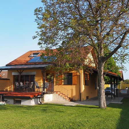 Ferienhaus Michi Sankt Andra am Zicksee Екстер'єр фото